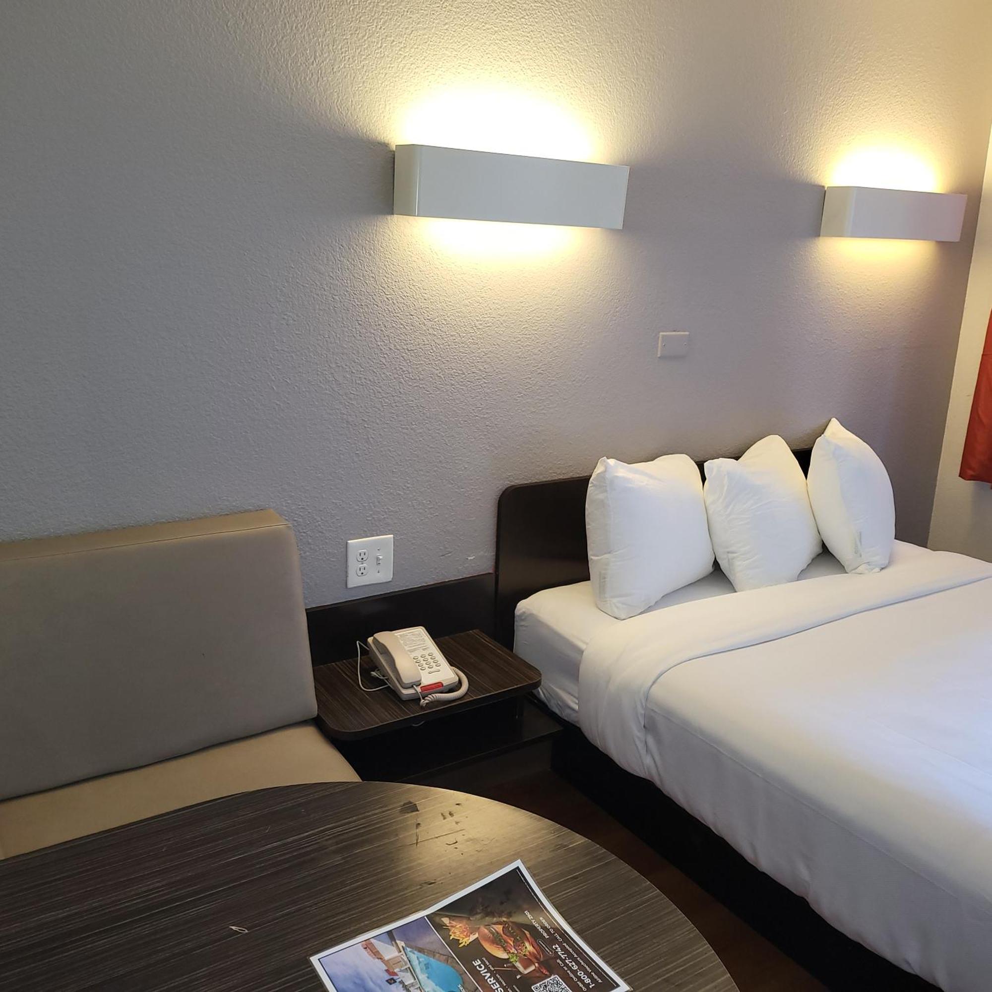 Park Inn By Radisson, Santa Clara Bagian luar foto