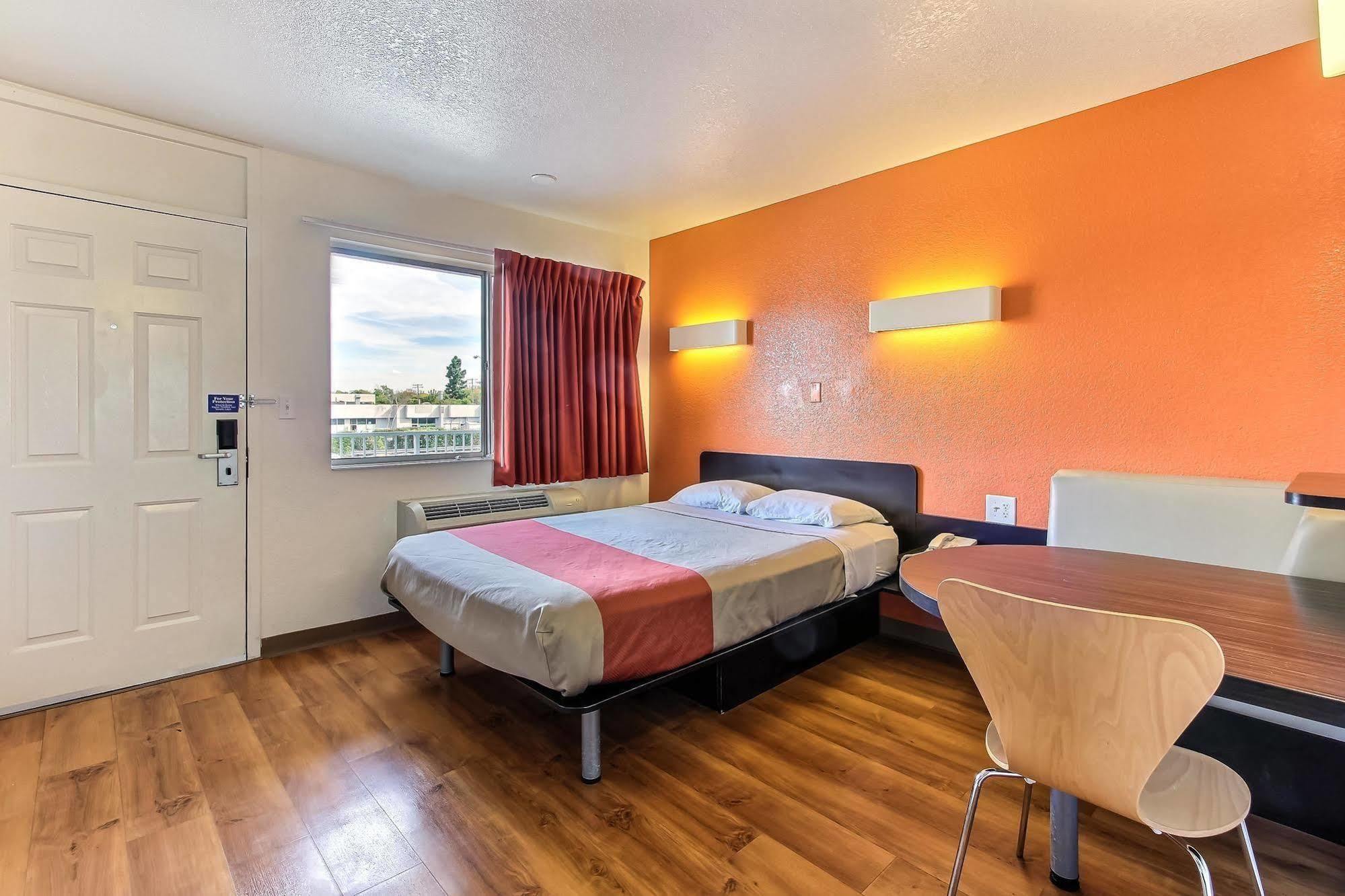 Park Inn By Radisson, Santa Clara Bagian luar foto